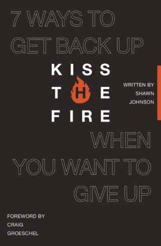 9781400260041 Kiss The Fire